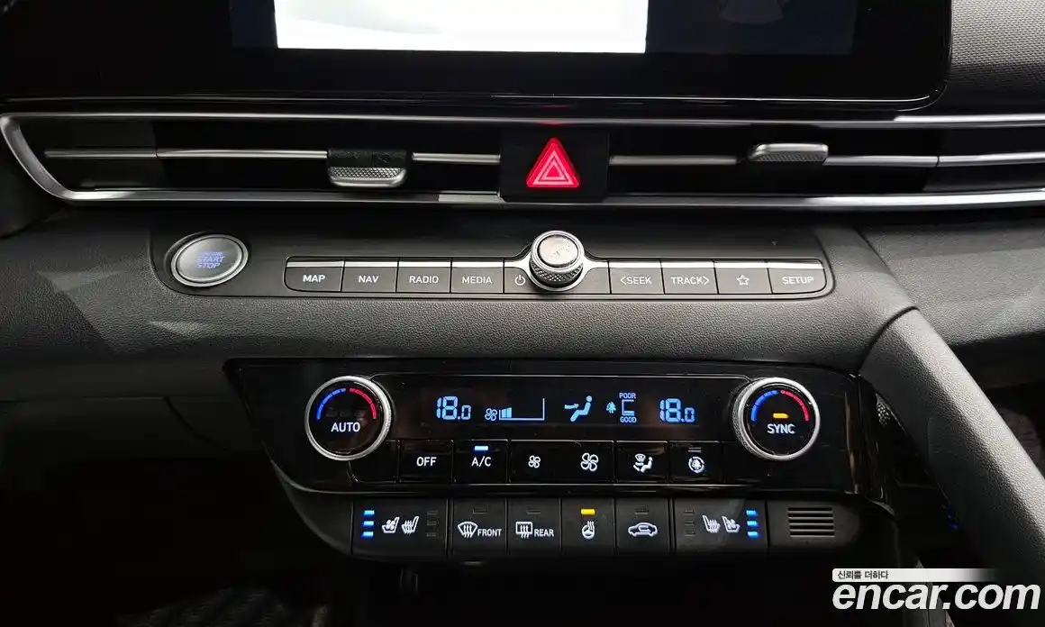 Hyundai Avante 2022 1.6 автомат (гидро), фото 13