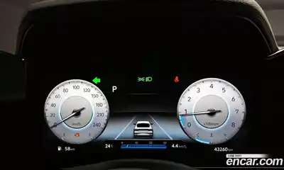 Hyundai Avante 2022 1.6 автомат (гидро), миниатюра 8