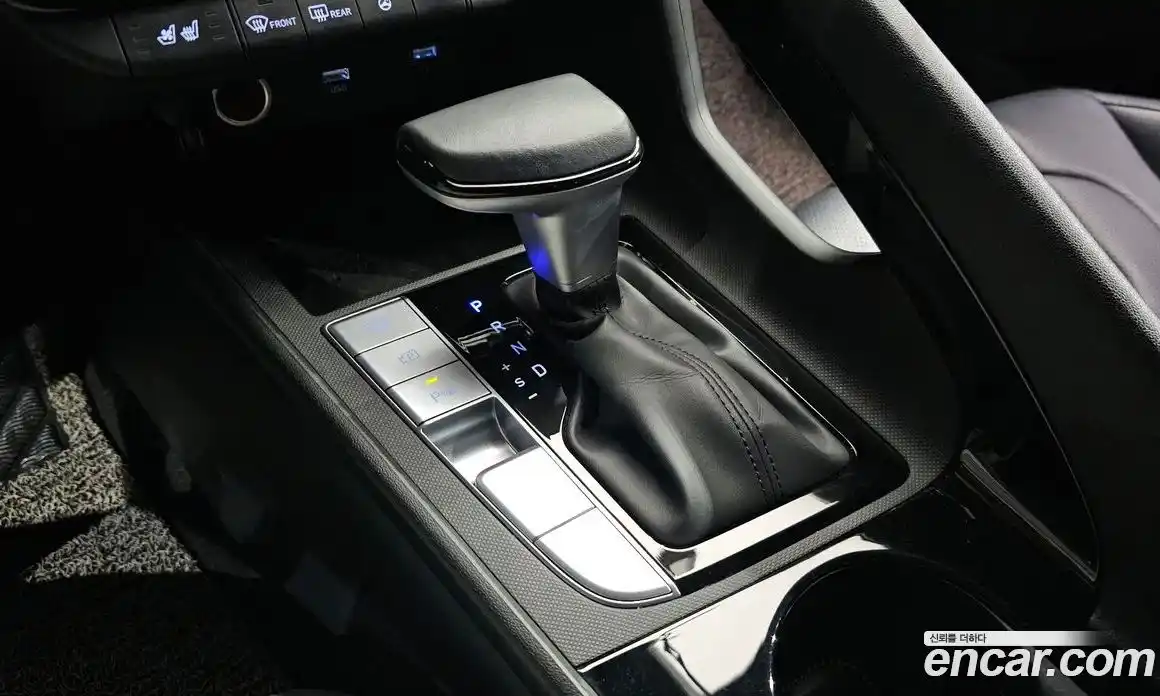 Hyundai Avante 2022 1.6 автомат (гидро), фото 9