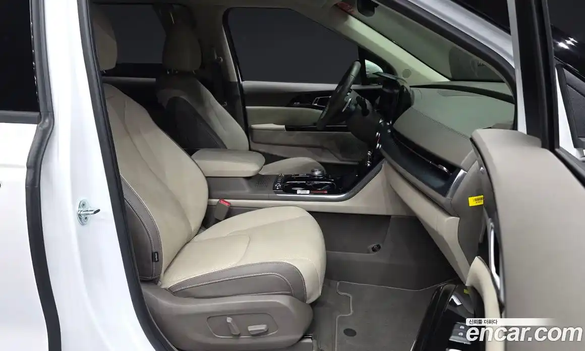 Kia Carnival 2021 3.5 автомат (гидро), фото 17