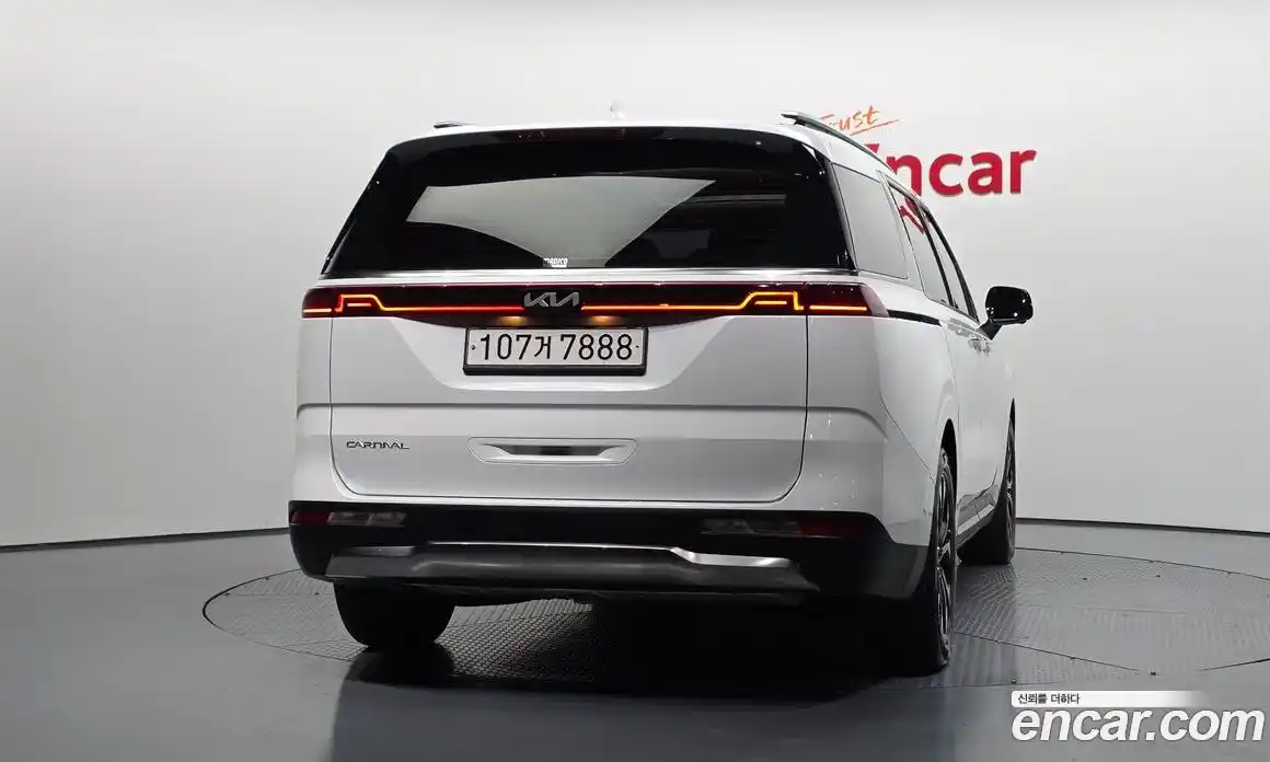 Kia Carnival 2022 3.5 автомат (гидро), фото 4