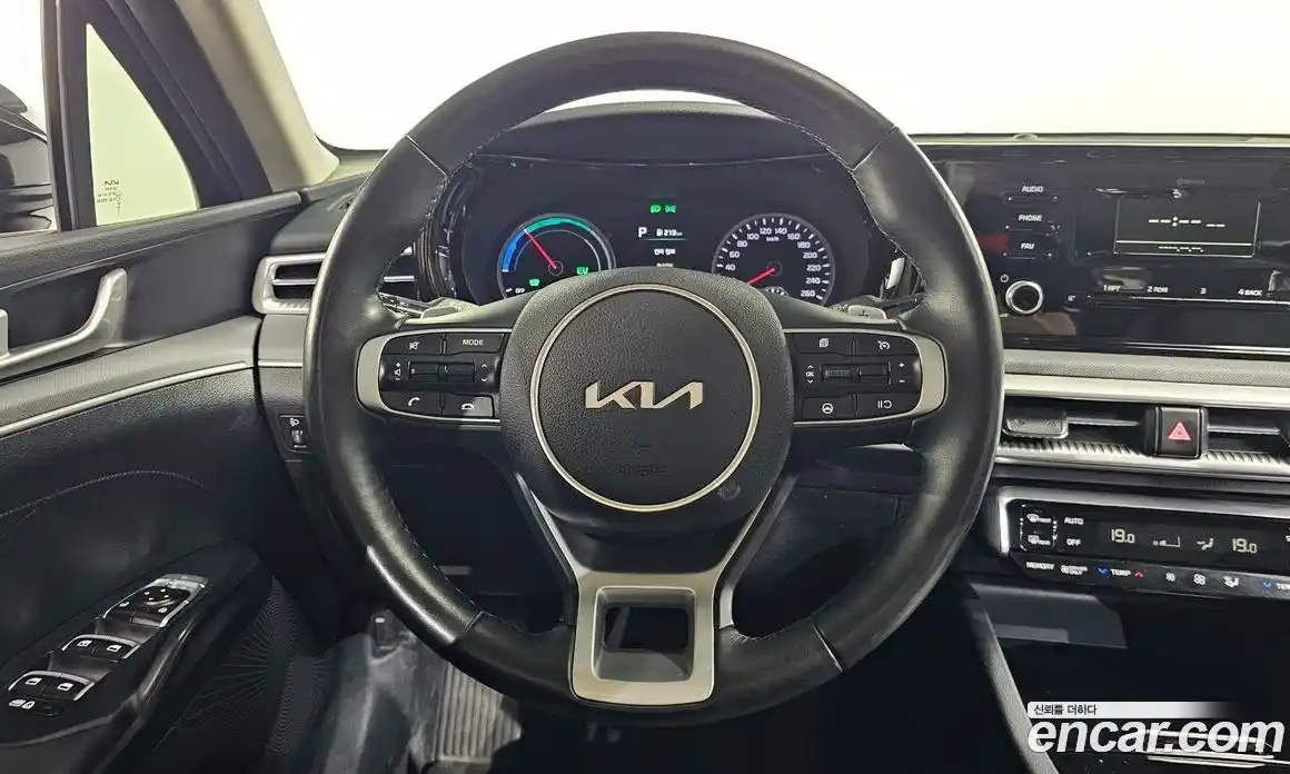 Kia K5 (Optima) 2023 2.0 автомат (гидро), фото 13