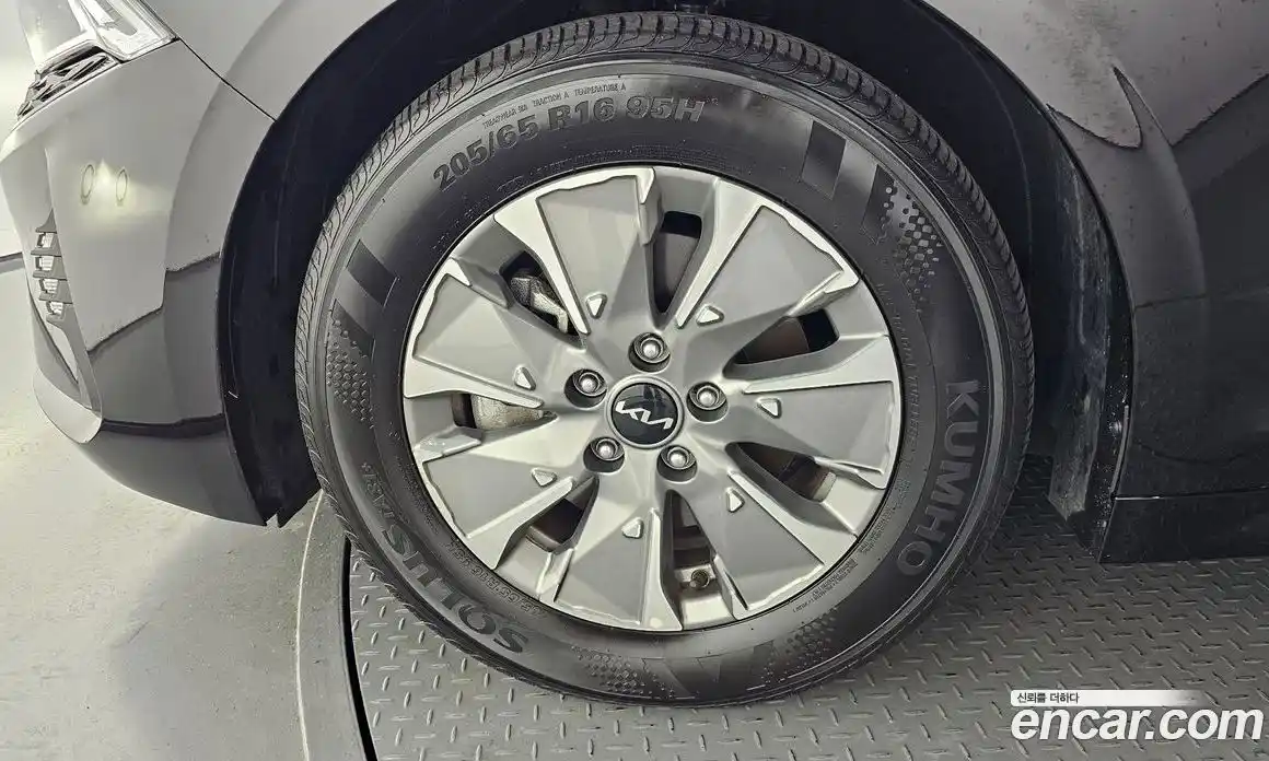 Kia K5 (Optima) 2023 2.0 автомат (гидро), фото 5