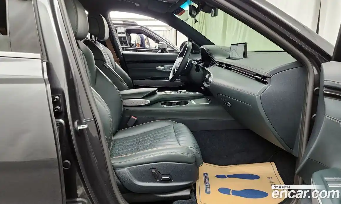 Genesis GV70 2021 2.5 автомат (гидро), фото 16