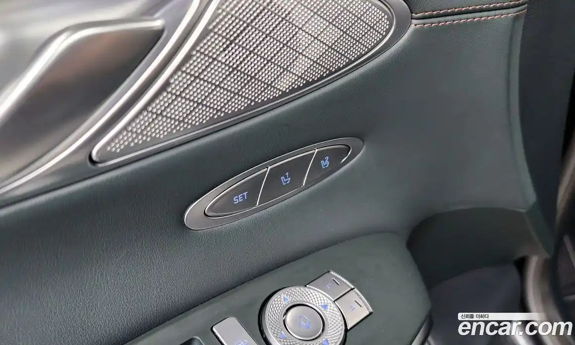 Genesis GV70 2021 2.5 автомат (гидро), фото 27