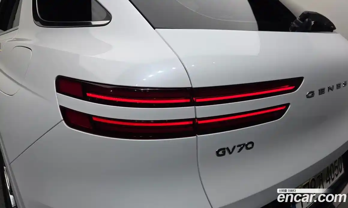 Genesis GV70 2021 2.5 автомат (гидро), фото 9