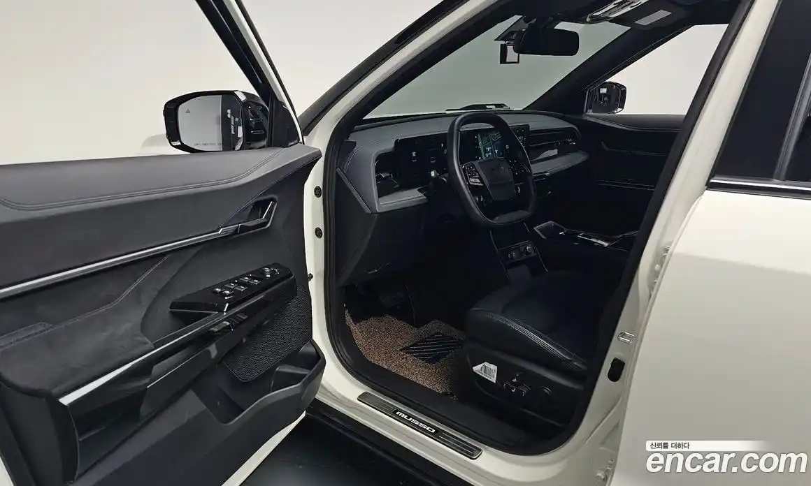SsangYong Musso 2025 0.2 автомат (гидро), фото 12