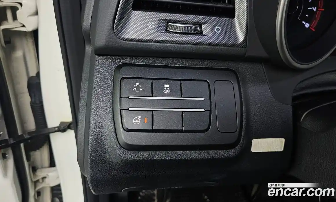 SsangYong TIBOLI 2016 1.6 автомат (гидро), фото 16
