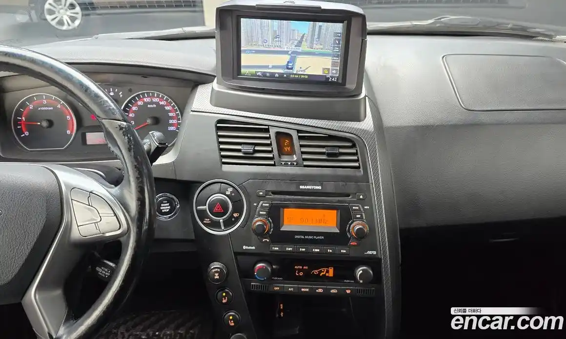 SsangYong Korando 2015 2.0 автомат (гидро), фото 26