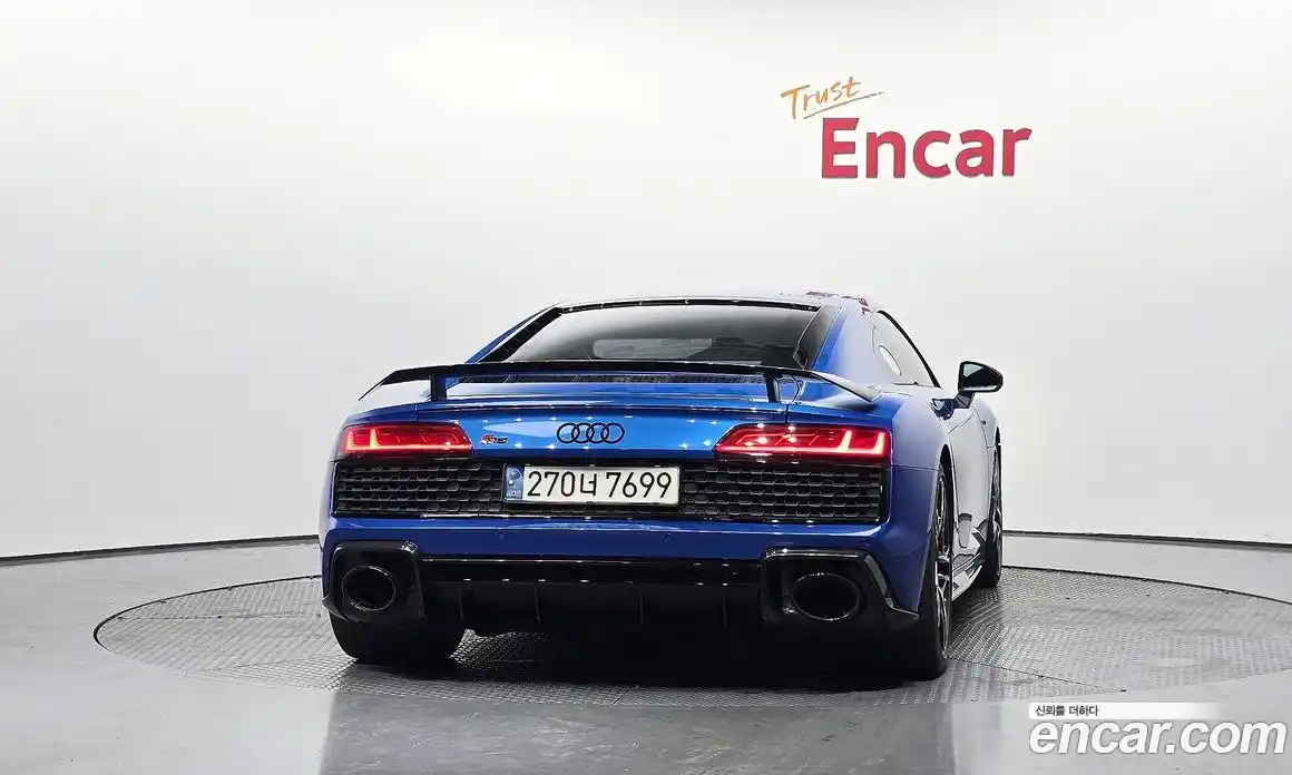 Audi R8 2022 5.2 автомат (гидро), фото 4