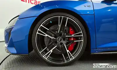 Audi R8 2022 5.2 автомат (гидро), миниатюра 5