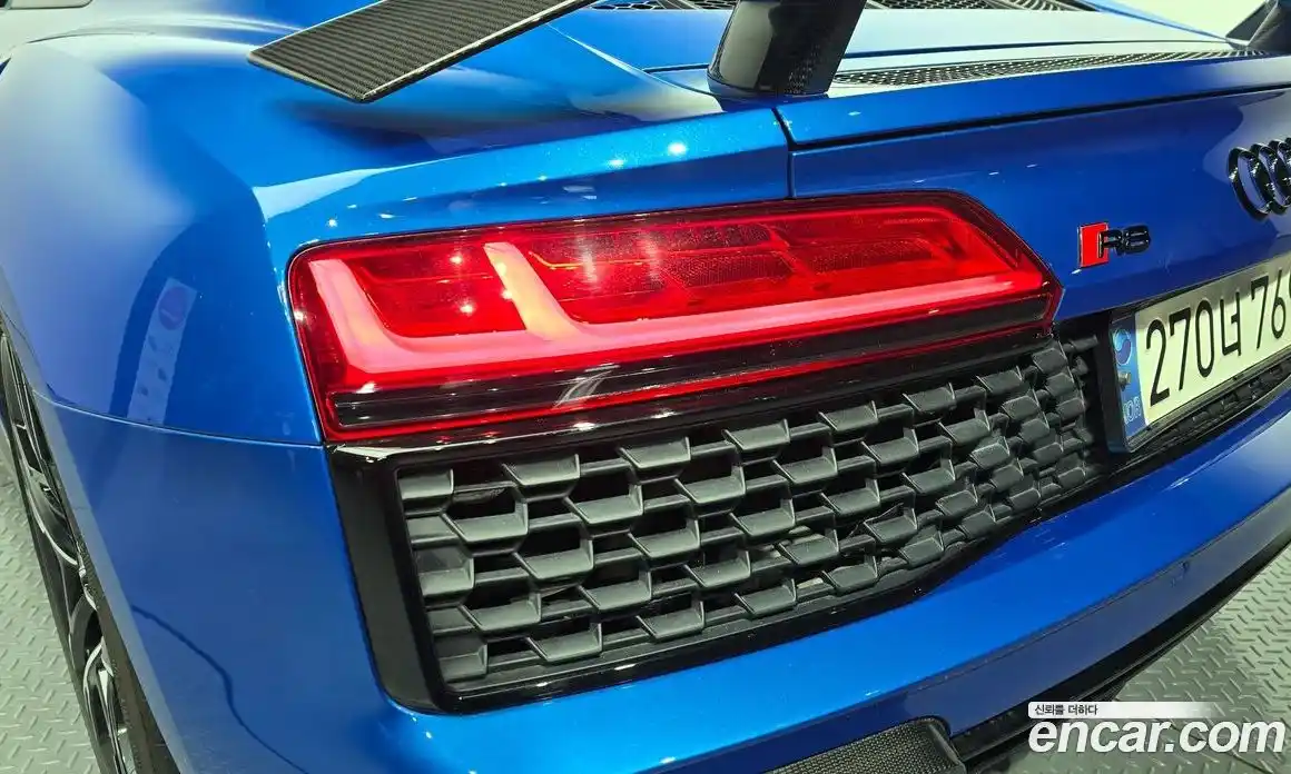 Audi R8 2022 5.2 автомат (гидро), фото 9