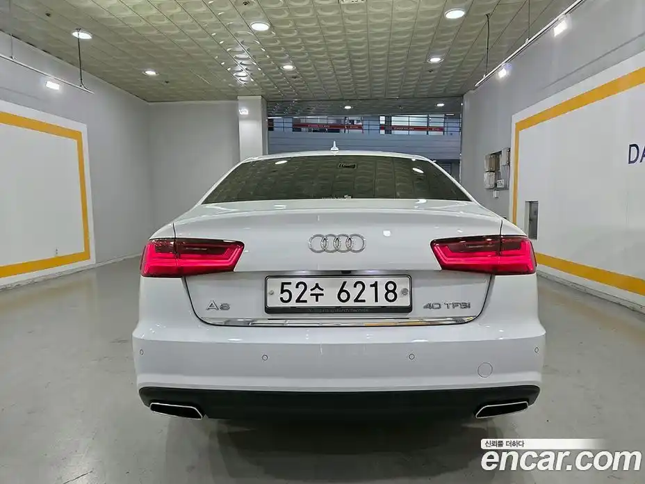 Audi A6 2018 2.0 автомат (гидро), фото 4