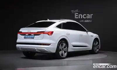 Audi e-tron 2021 0.2 автомат (гидро), миниатюра 2
