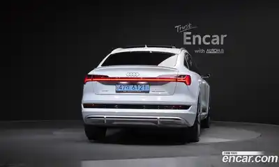 Audi e-tron 2021 0.2 автомат (гидро), миниатюра 4