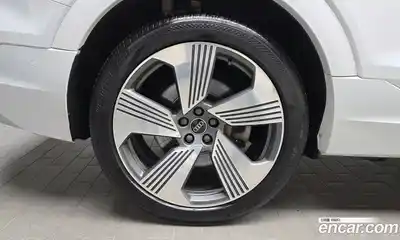 Audi e-tron 2021 0.2 автомат (гидро), миниатюра 5