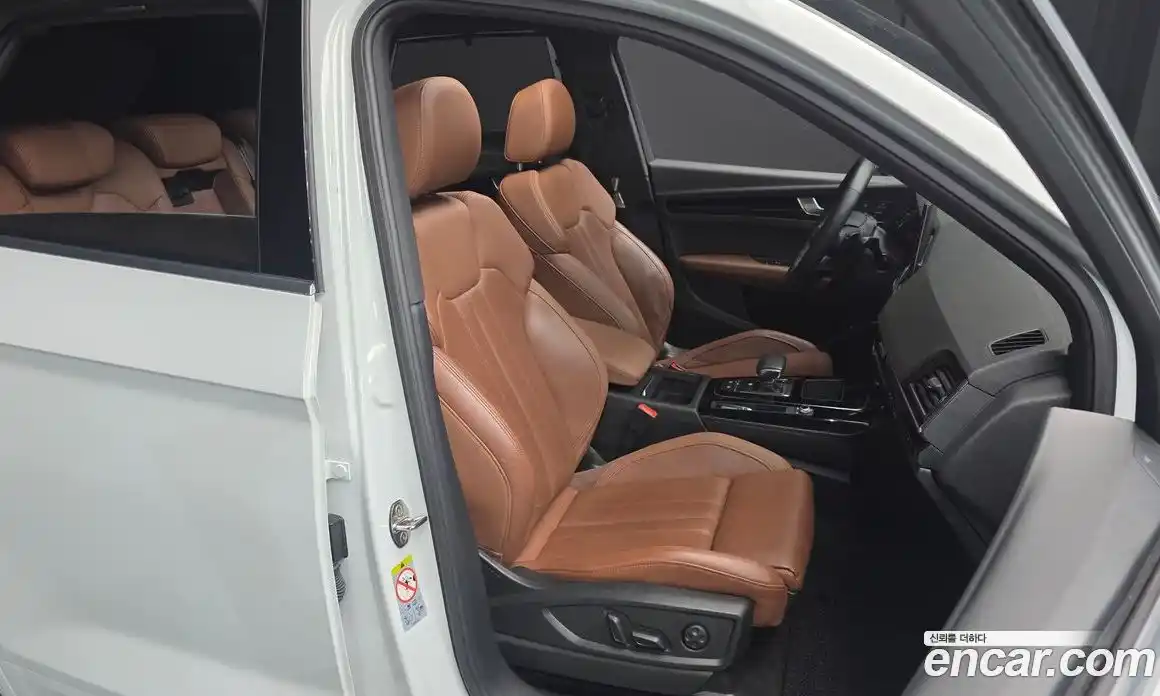 Audi Q5 2021 2.0 автомат (гидро), фото 12