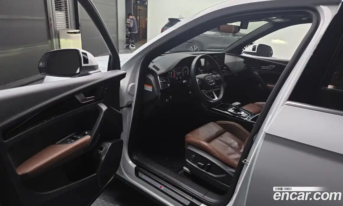 Audi Q5 2021 2.0 автомат (гидро), фото 10