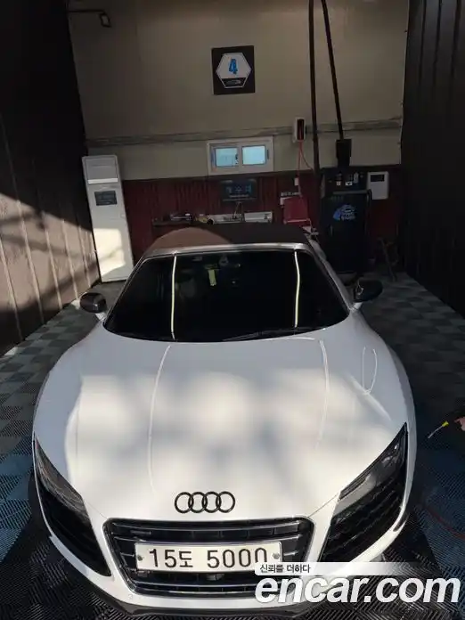 Audi R8 2015 5.2 автомат (гидро), фото 13