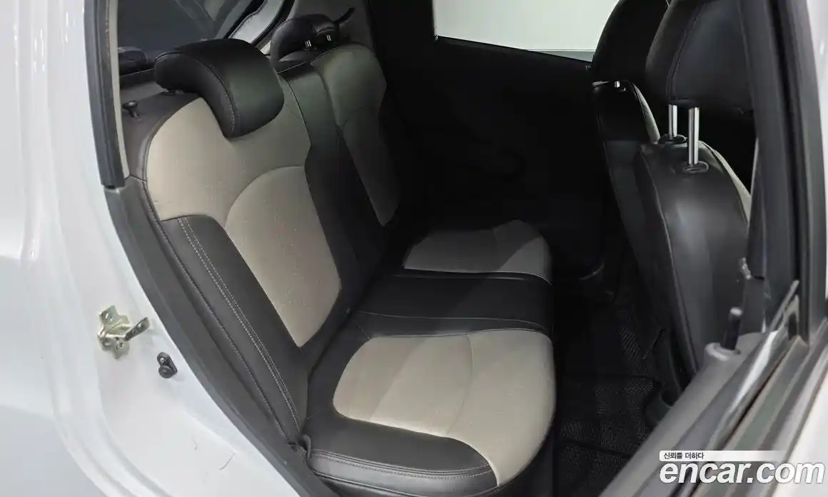 Chevrolet Matiz 2010 1.0 автомат (гидро), фото 11