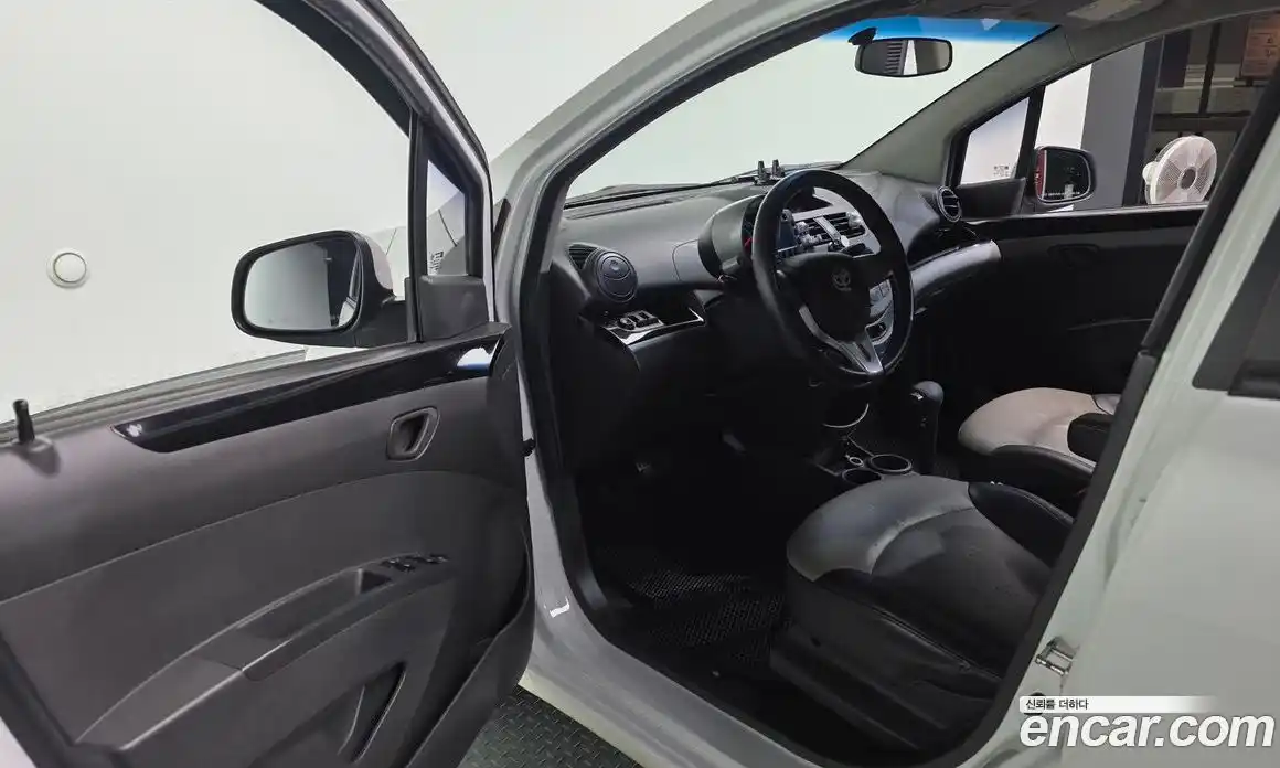 Chevrolet Matiz 2010 1.0 автомат (гидро), фото 10