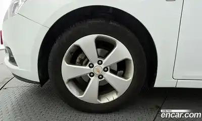 Chevrolet Cruze 2011 1.8 автомат (гидро), миниатюра 5