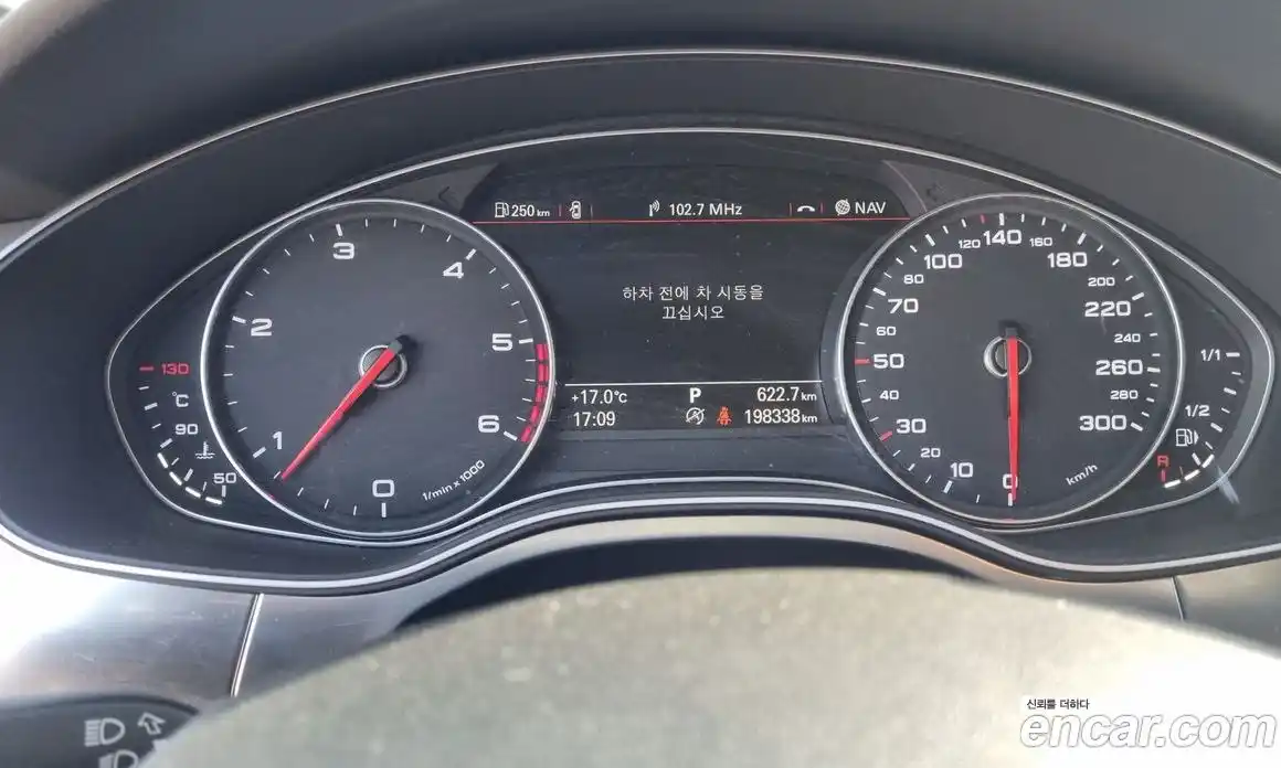 Audi A6 2015 3.0 автомат (гидро), фото 13