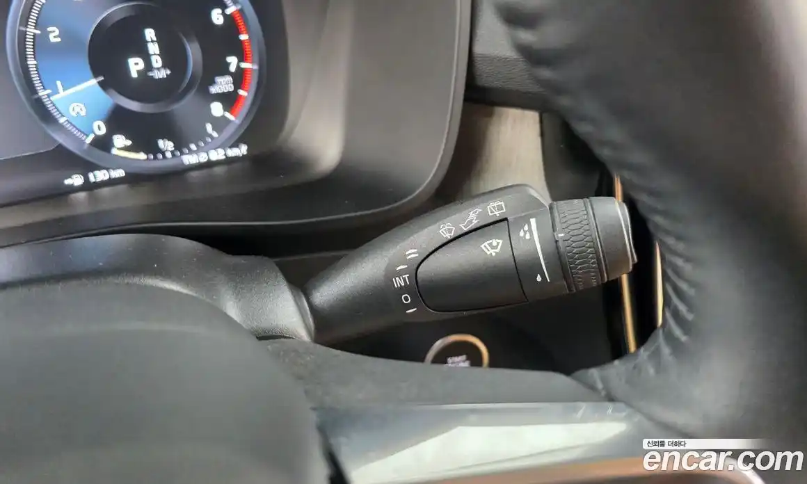 Volvo XC40 2019 2.0 автомат (гидро), фото 27