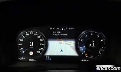 Volvo XC40 2020 2.0 автомат (гидро), миниатюра 11