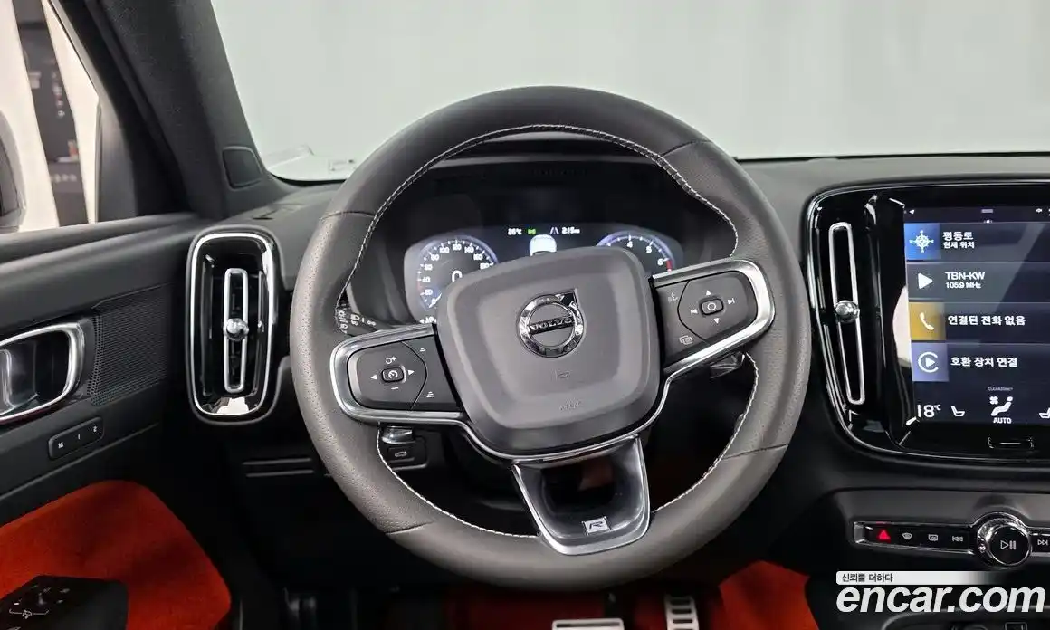 Volvo XC40 2020 2.0 автомат (гидро), фото 18