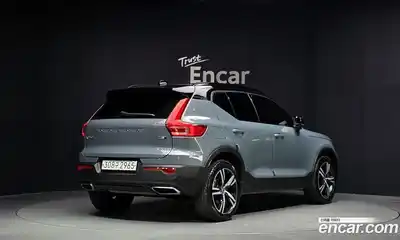 Volvo XC40 2020 2.0 автомат (гидро), миниатюра 2