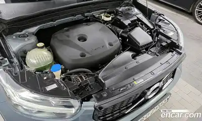 Volvo XC40 2020 2.0 автомат (гидро), миниатюра 6