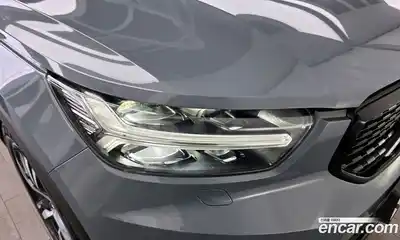 Volvo XC40 2020 2.0 автомат (гидро), миниатюра 8