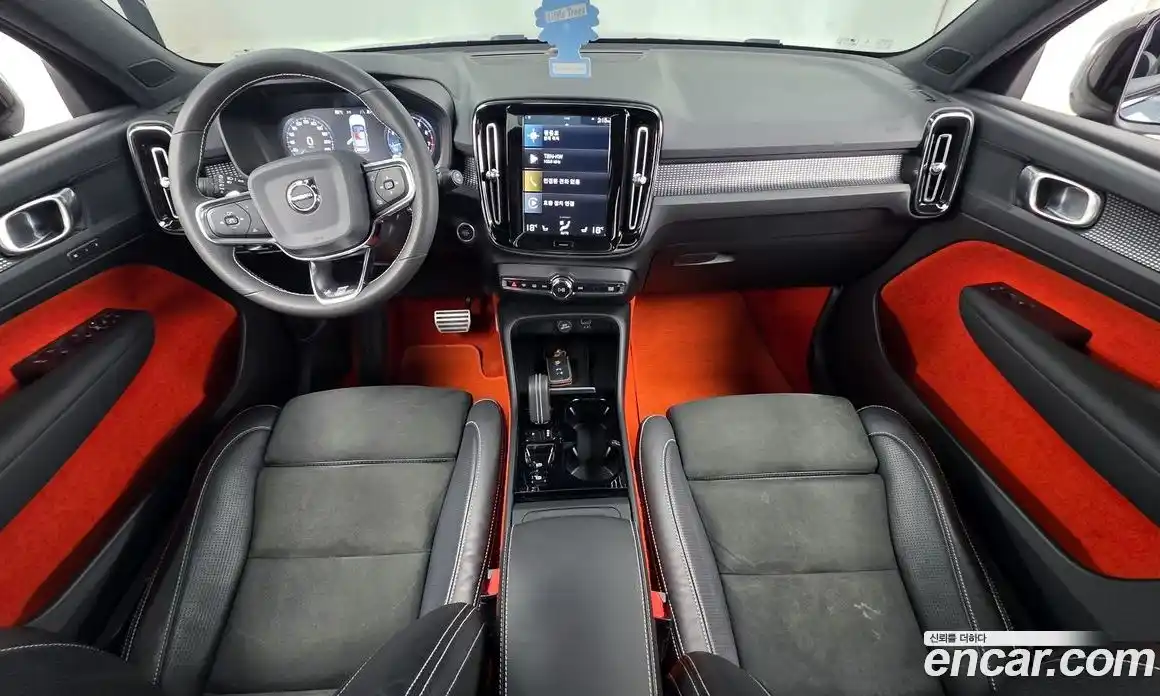 Volvo XC40 2020 2.0 автомат (гидро), фото 10