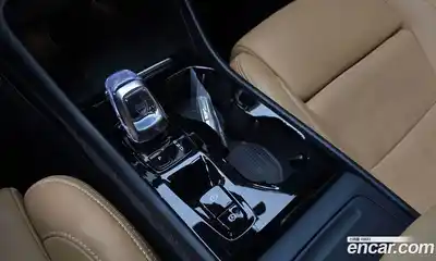 Volvo XC40 2020 2.0 автомат (гидро), миниатюра 9