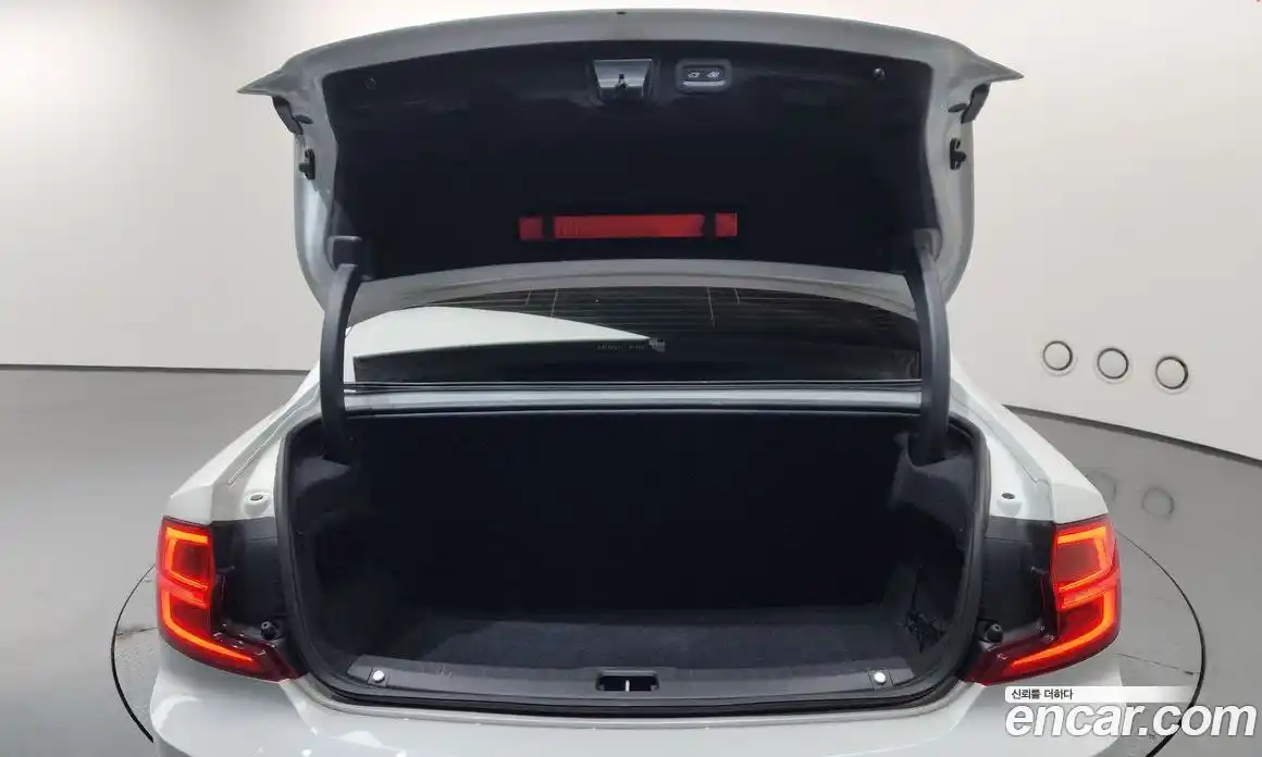 Volvo S90 2019 2.0 автомат (гидро), фото 26