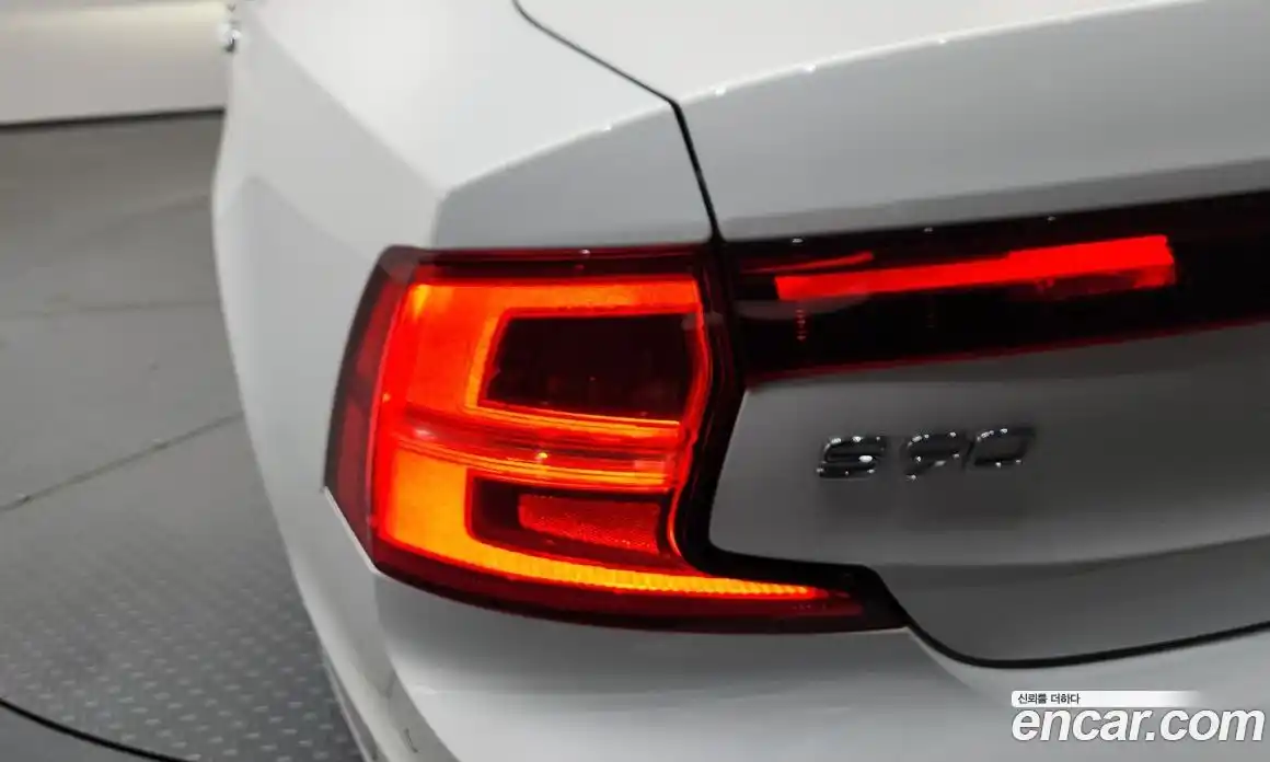 Volvo S90 2019 2.0 автомат (гидро), фото 9