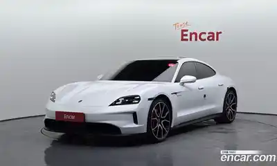 Porsche Taycan, 2025, 10 815 км