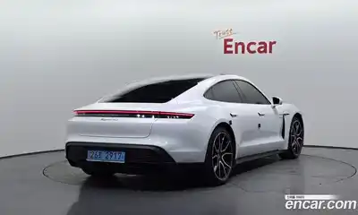 Porsche Taycan 2025 0.1 автомат (гидро), миниатюра 2