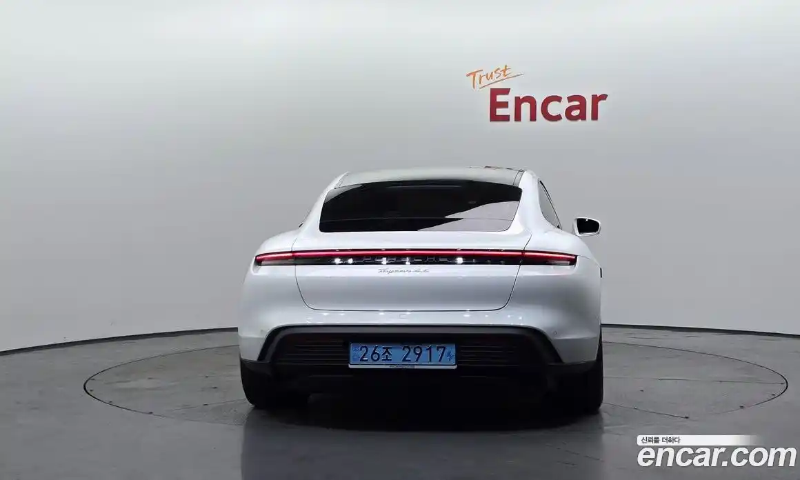 Porsche Taycan 2025 0.1 автомат (гидро), фото 4