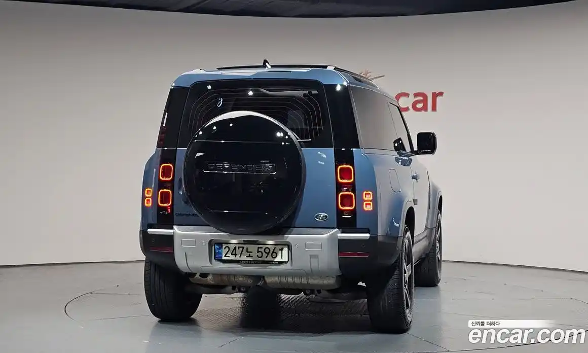 Land Rover Defender 2021 3.0 автомат (гидро), фото 3