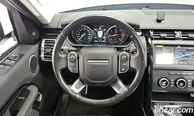 Land Rover Discovery 2018 2.0 автомат (гидро), миниатюра 12