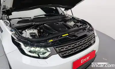 Land Rover Discovery 2018 2.0 автомат (гидро), миниатюра 6