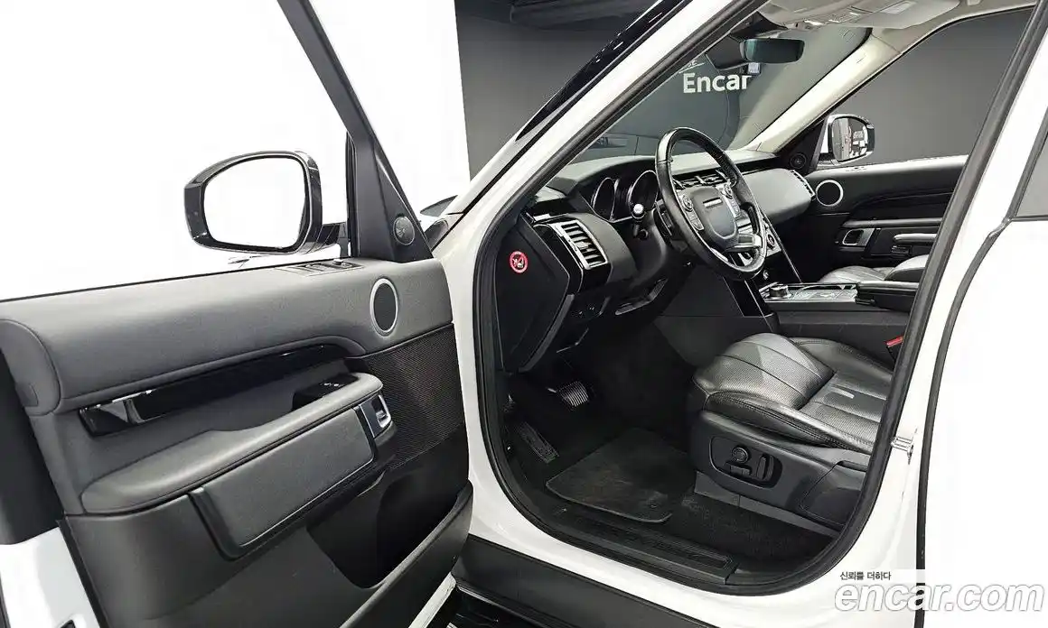 Land Rover Discovery 2018 2.0 автомат (гидро), фото 10