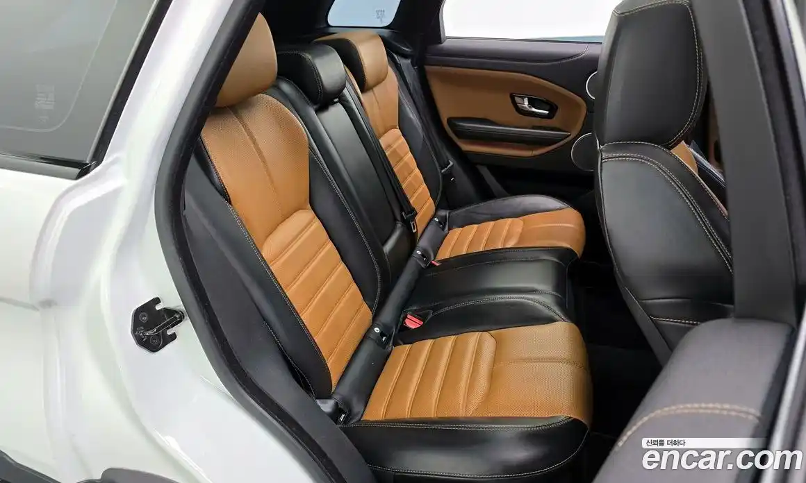 Land Rover Range Rover Evoque 2016 2.0 автомат (гидро), фото 11