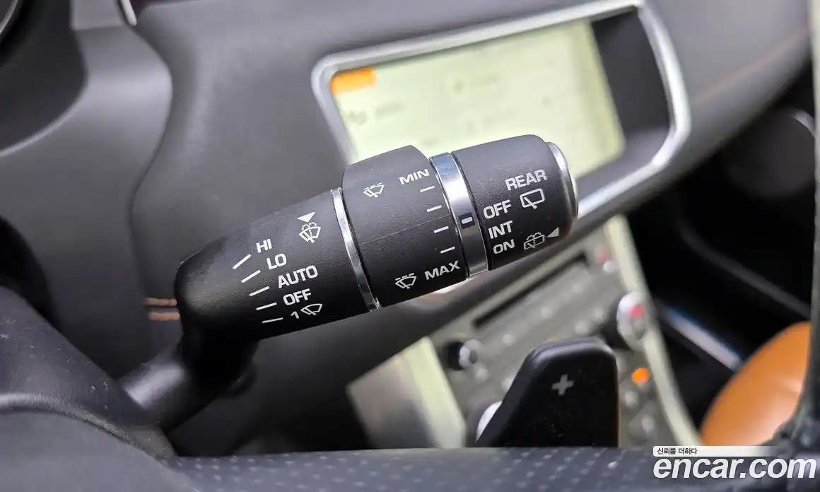 Land Rover Range Rover Evoque 2016 2.0 автомат (гидро), фото 17