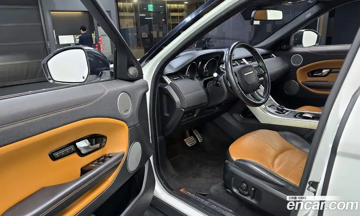 Land Rover Range Rover Evoque 2016 2.0 автомат (гидро), фото 10