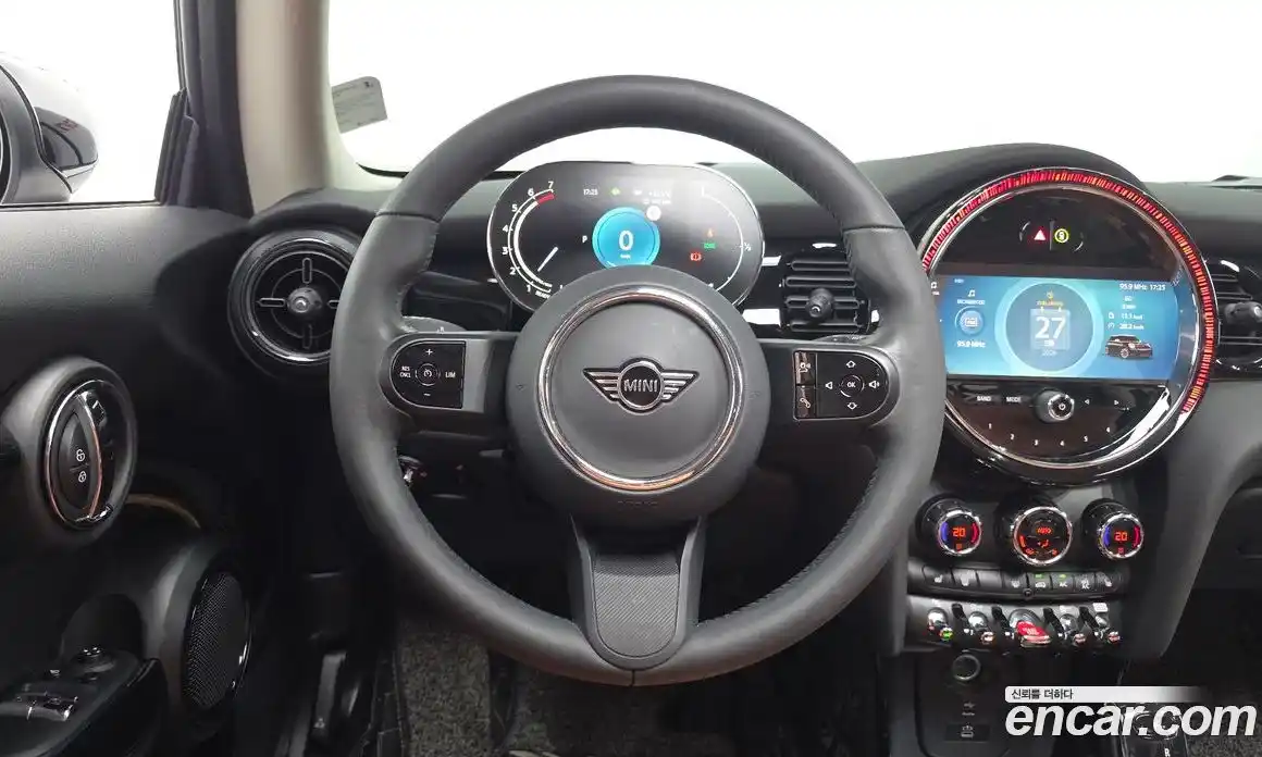 Mini Cooper 2023 1.5 автомат (гидро), фото 18