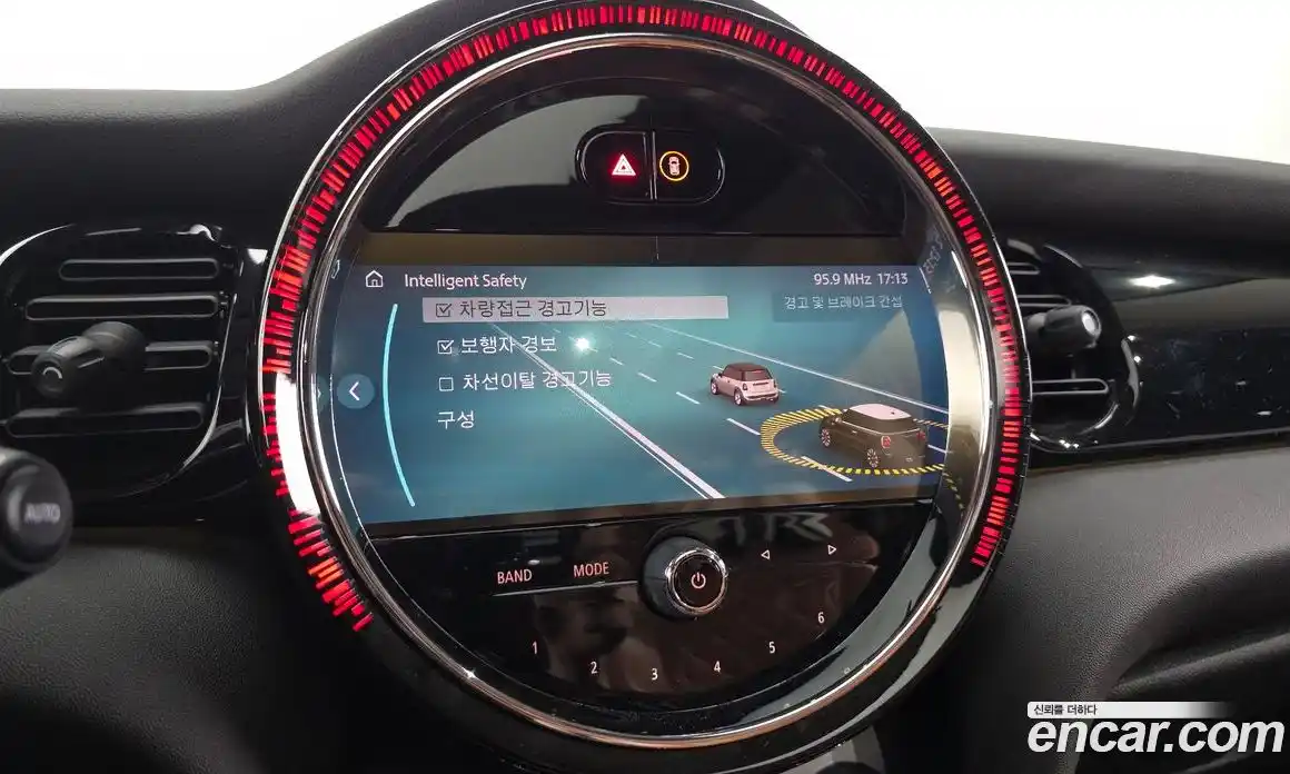 Mini Cooper 2023 1.5 автомат (гидро), фото 21