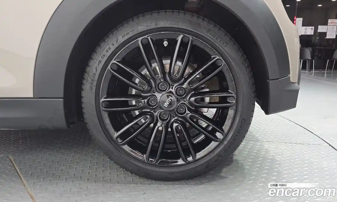 Mini Cooper 2023 1.5 автомат (гидро), фото 6